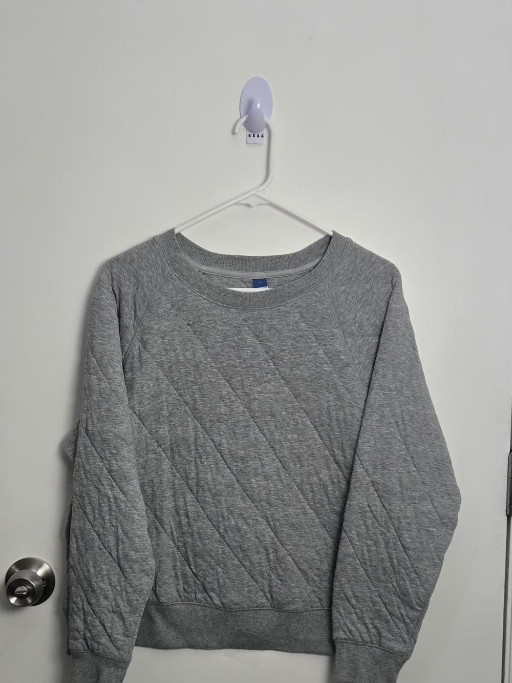 Old Navy Women's Quilted Crewneck Sweater - Light Gray